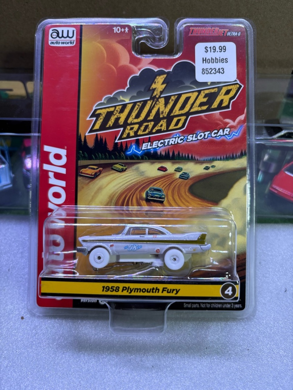 Auto world Thunder Road 1958 Plymouth Fury Electric Slot Car CHASE!